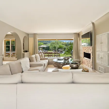 Grande Villa St-Tropez Area Avec Piscine Chauffee Gassin Exterior photo
