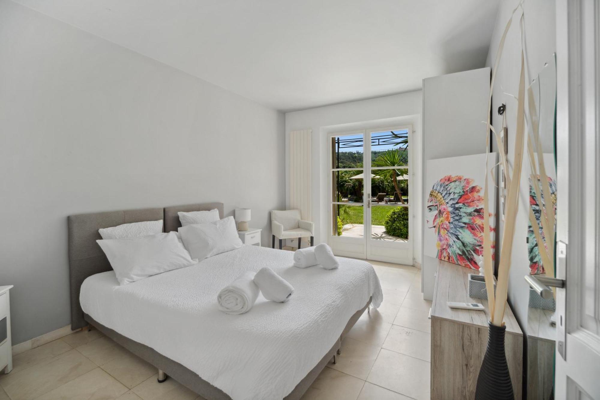 Grande St-tropez Area Avec Piscine Chauffee Gassin