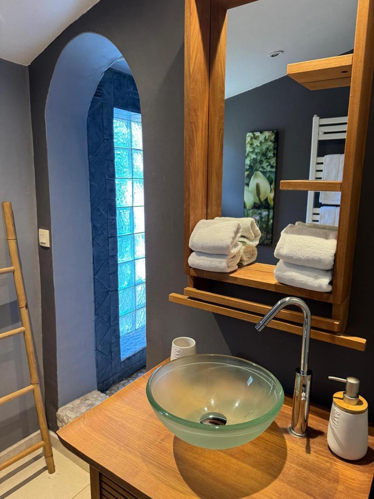 Grande St-tropez Avec Piscine Chauffee Gassin