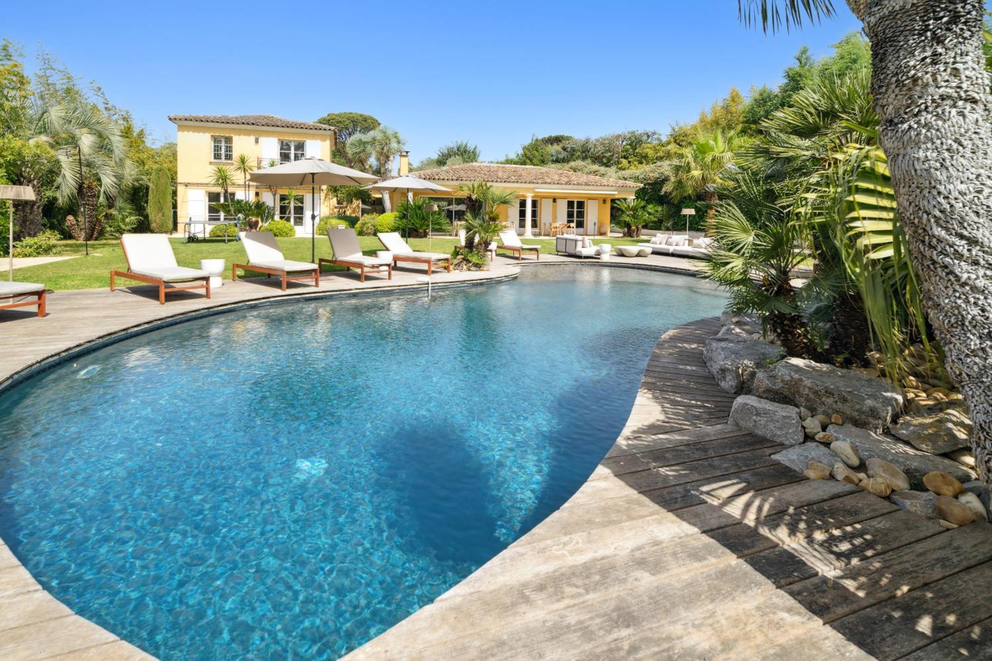 Villa Grande St-tropez Avec Piscine Chauffee Gassin